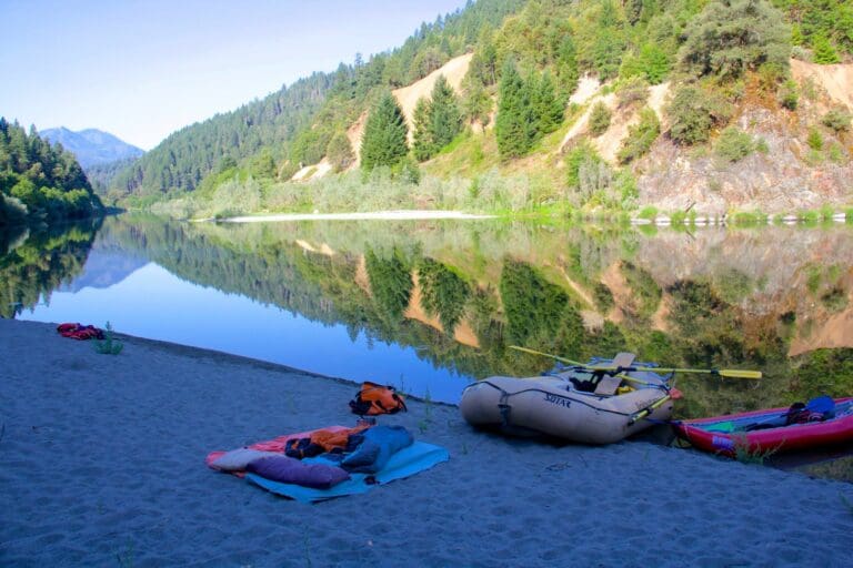 Sleeping-on-the-Beaches-of-the-Lower-Klamath-River-Overnight-Rafting-trip